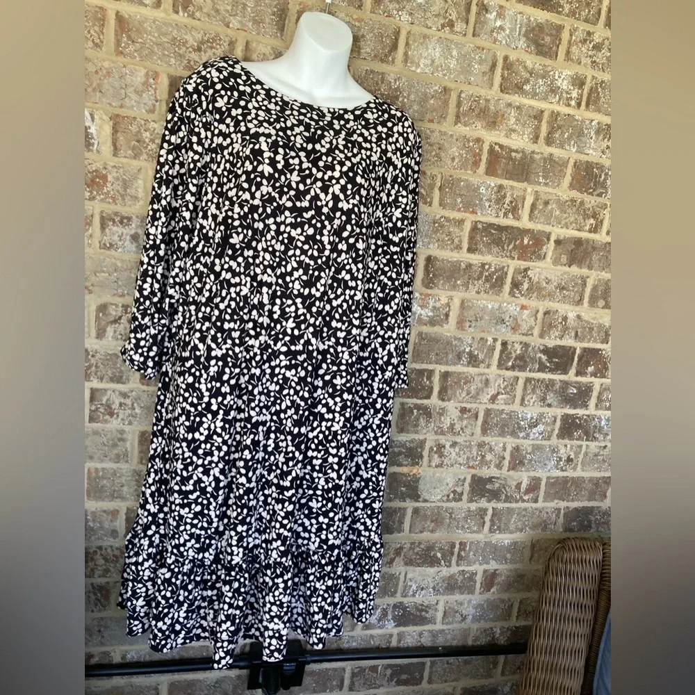 Tommy Hilfiger Women's Floral Print Shift Dress with Hem Ruffle size 20W NWT